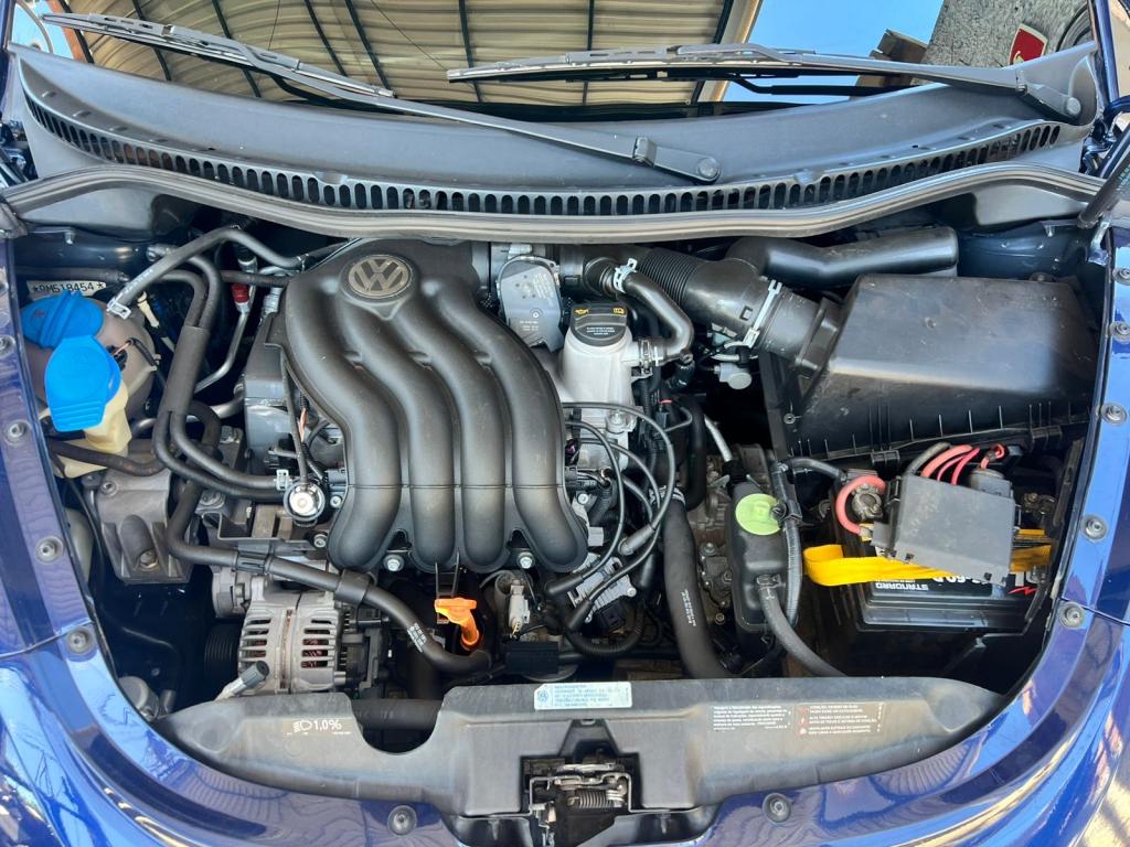 VOLKSWAGEN New Beetle - Foto