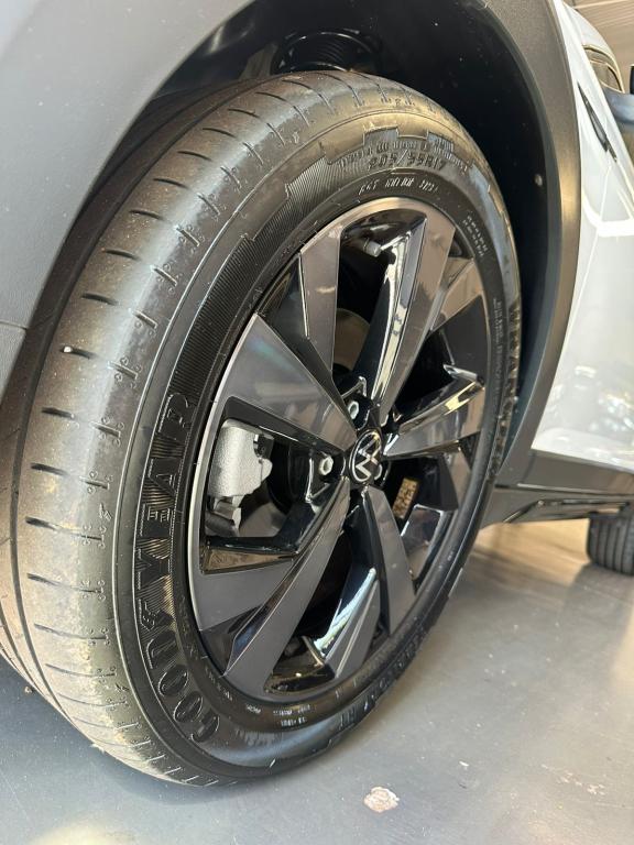 VOLKSWAGEN Nivus - Foto