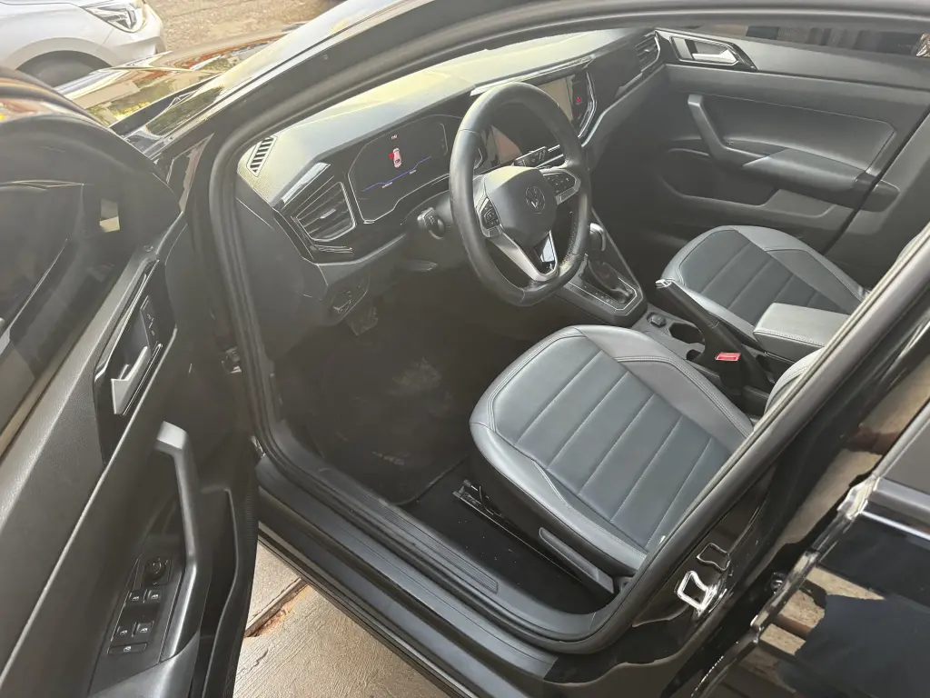 VOLKSWAGEN Nivus - Foto