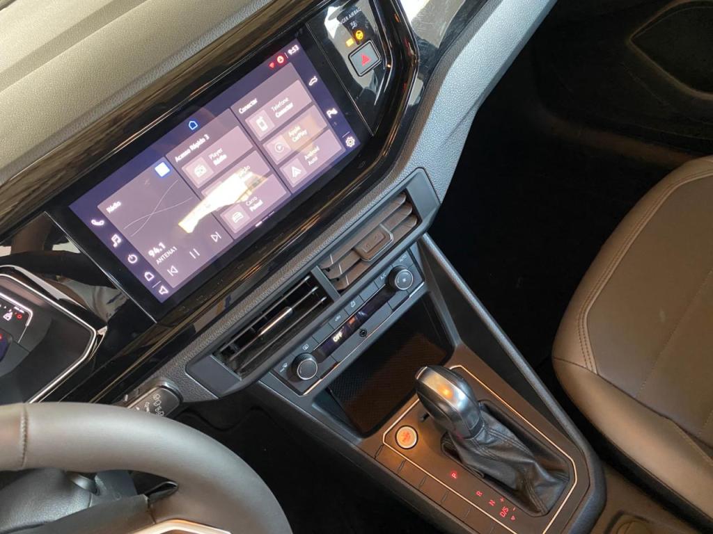 VOLKSWAGEN Nivus - Foto