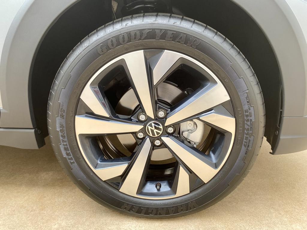 VOLKSWAGEN Nivus - Foto