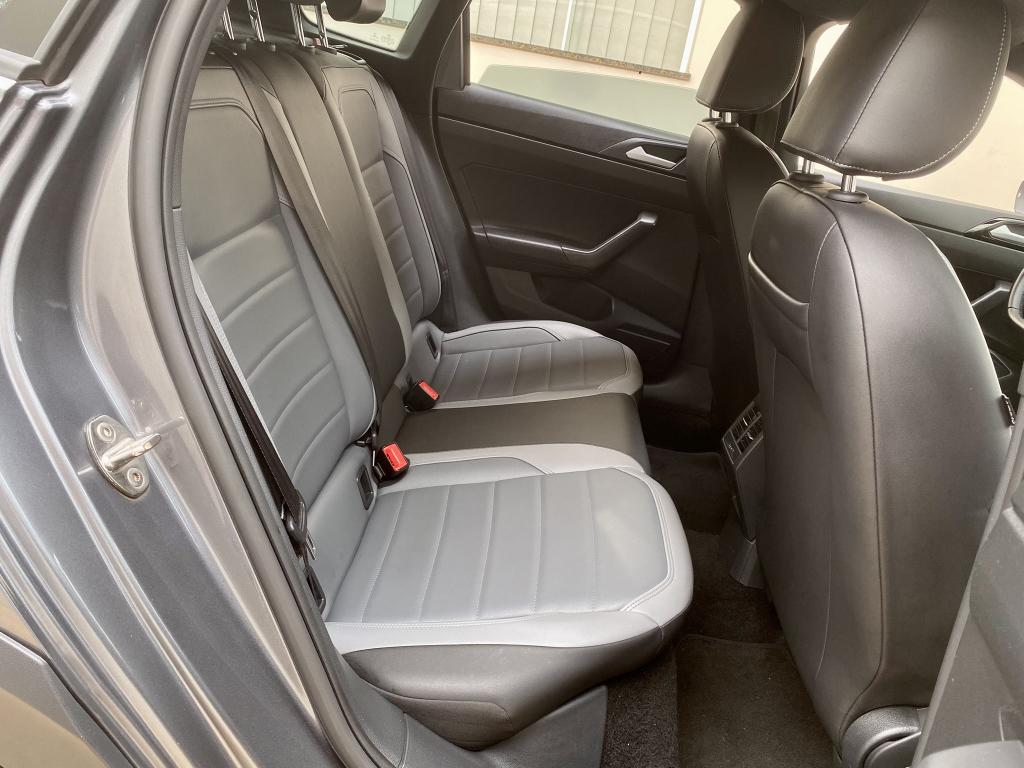 VOLKSWAGEN Nivus - Foto