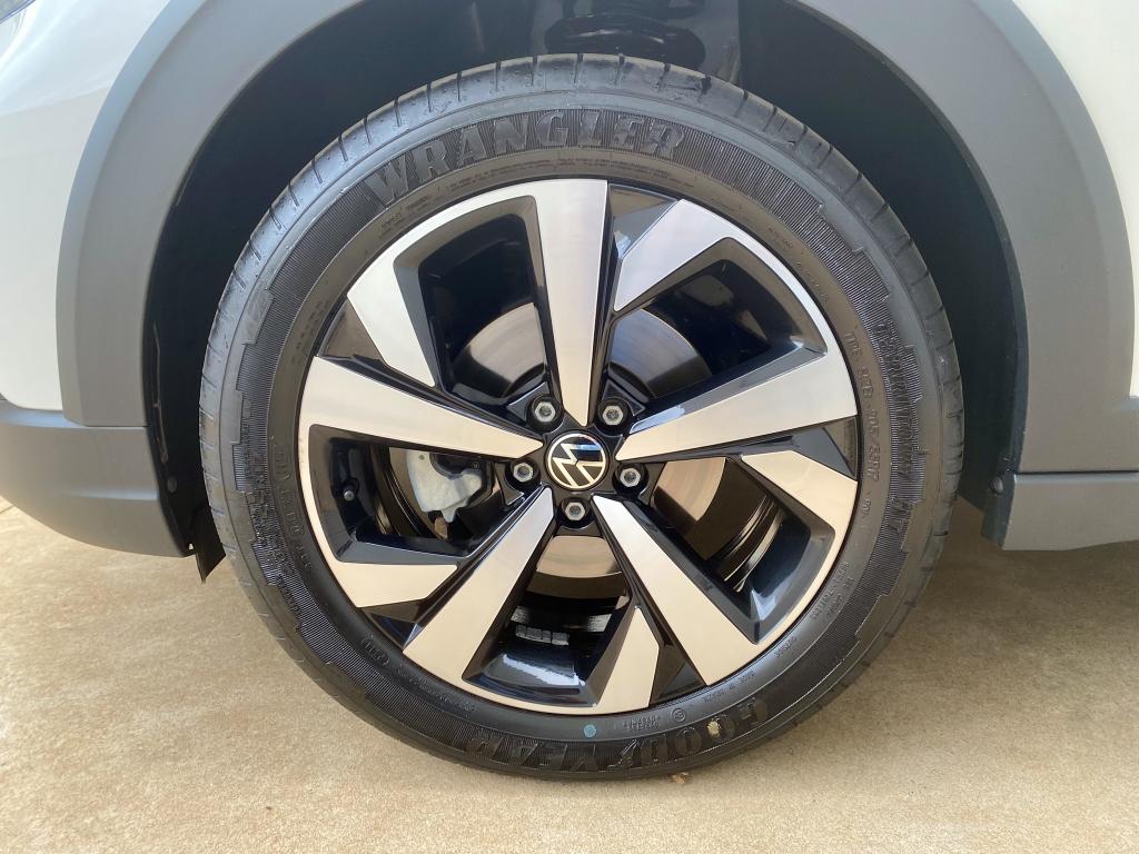 VOLKSWAGEN Nivus - Foto