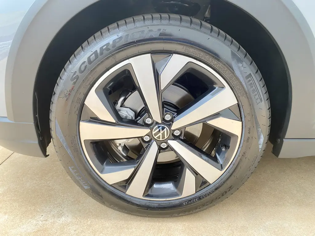 VOLKSWAGEN Nivus - Foto