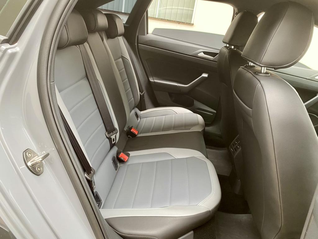 VOLKSWAGEN Nivus - Foto