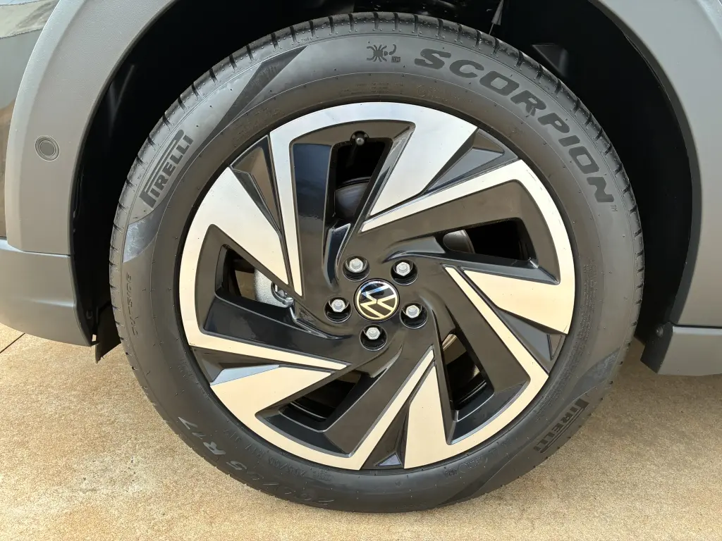 VOLKSWAGEN Nivus - Foto