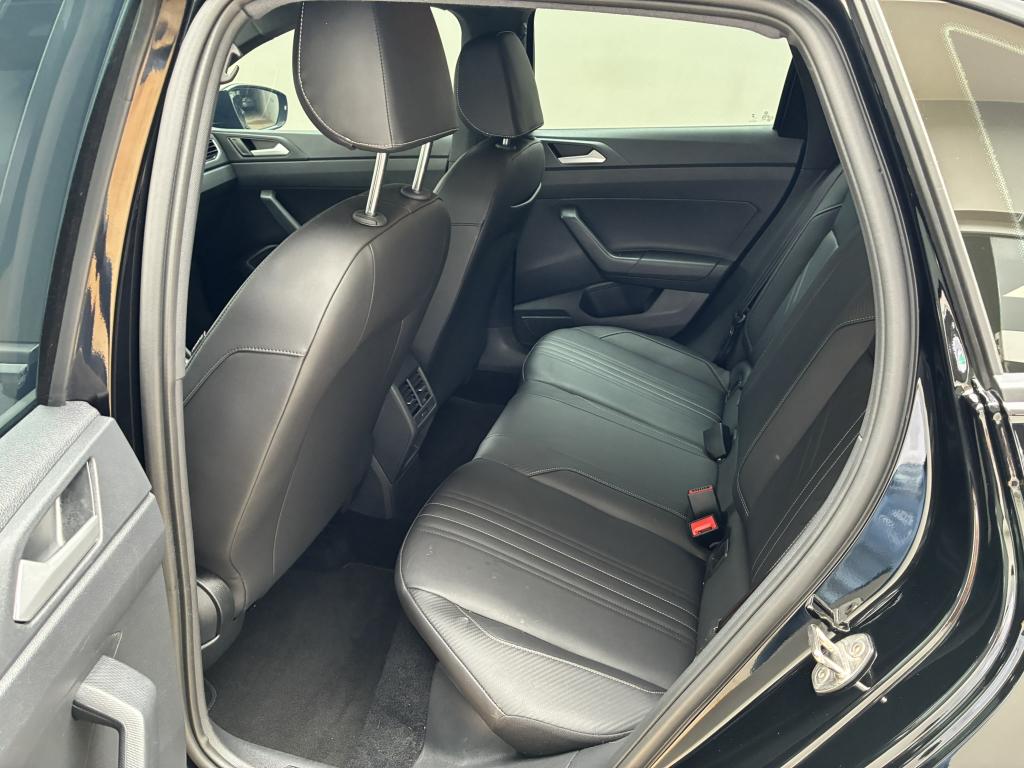 VOLKSWAGEN Nivus - Foto