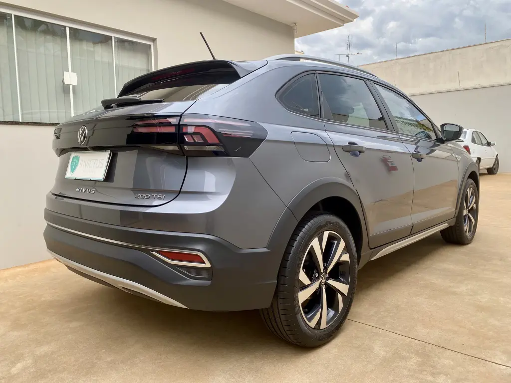 VOLKSWAGEN Nivus - Foto