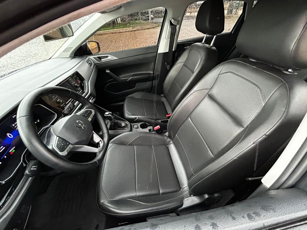 VOLKSWAGEN Nivus - Foto