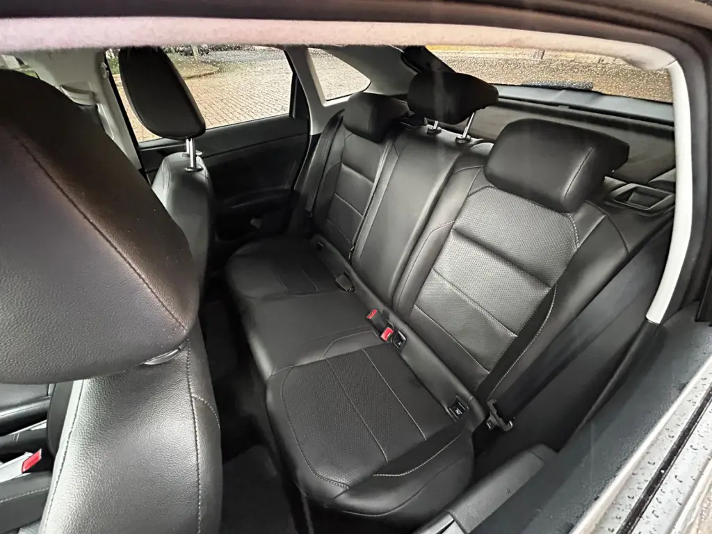 VOLKSWAGEN Nivus - Foto