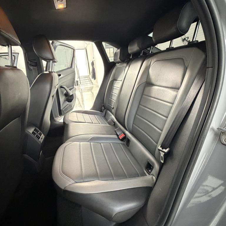 VOLKSWAGEN Nivus - Foto