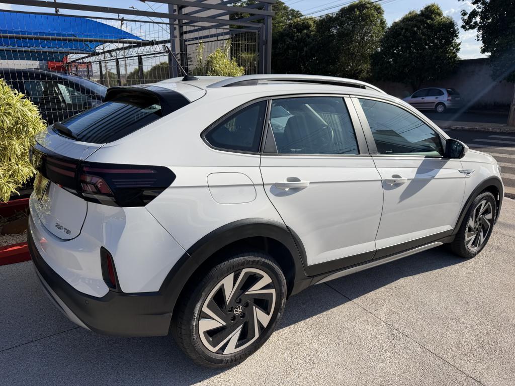 VOLKSWAGEN Nivus - Foto