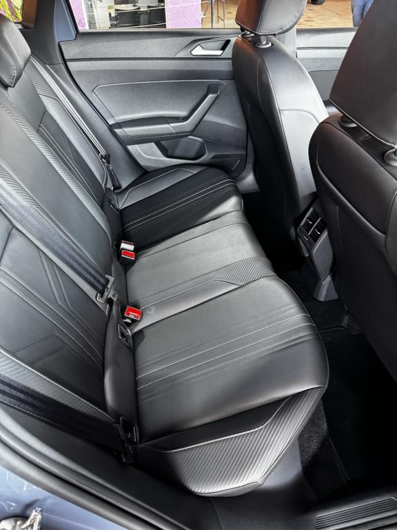 VOLKSWAGEN Nivus - Foto