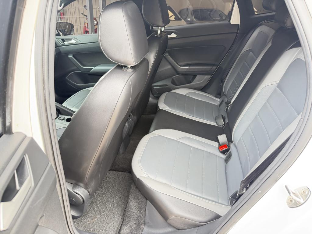 VOLKSWAGEN Nivus - Foto