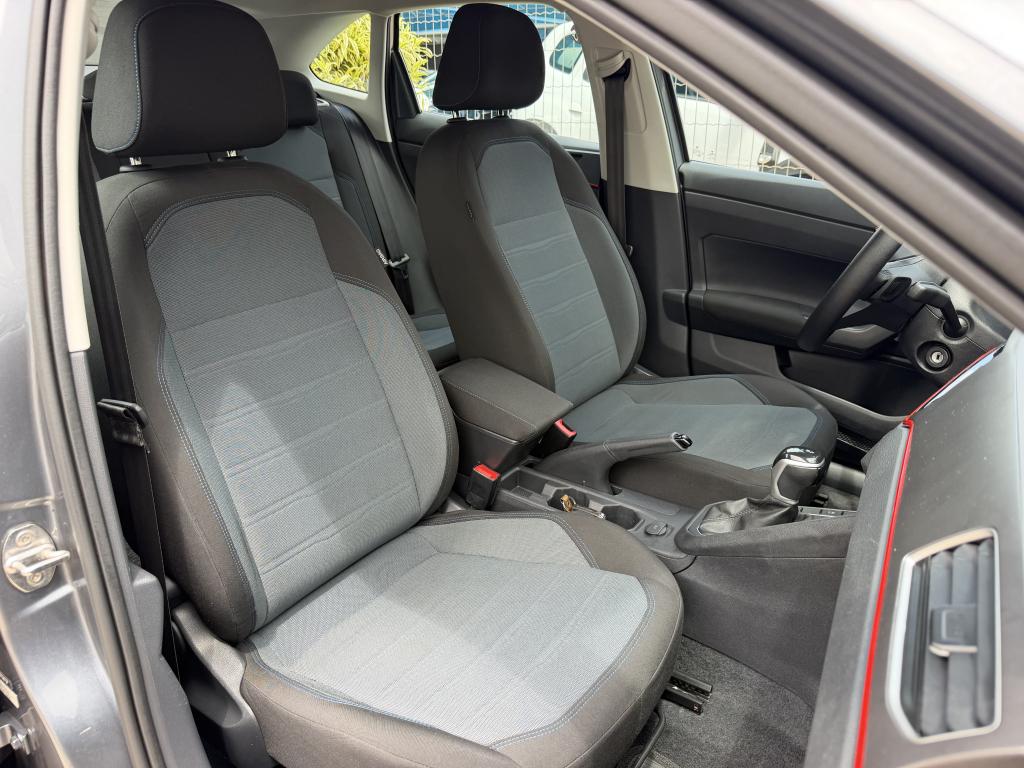 VOLKSWAGEN Nivus - Foto