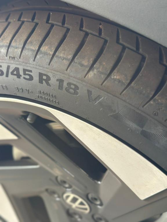 VOLKSWAGEN Nivus - Foto