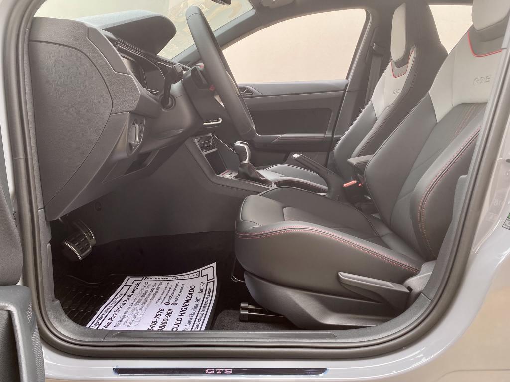 VOLKSWAGEN Nivus - Foto