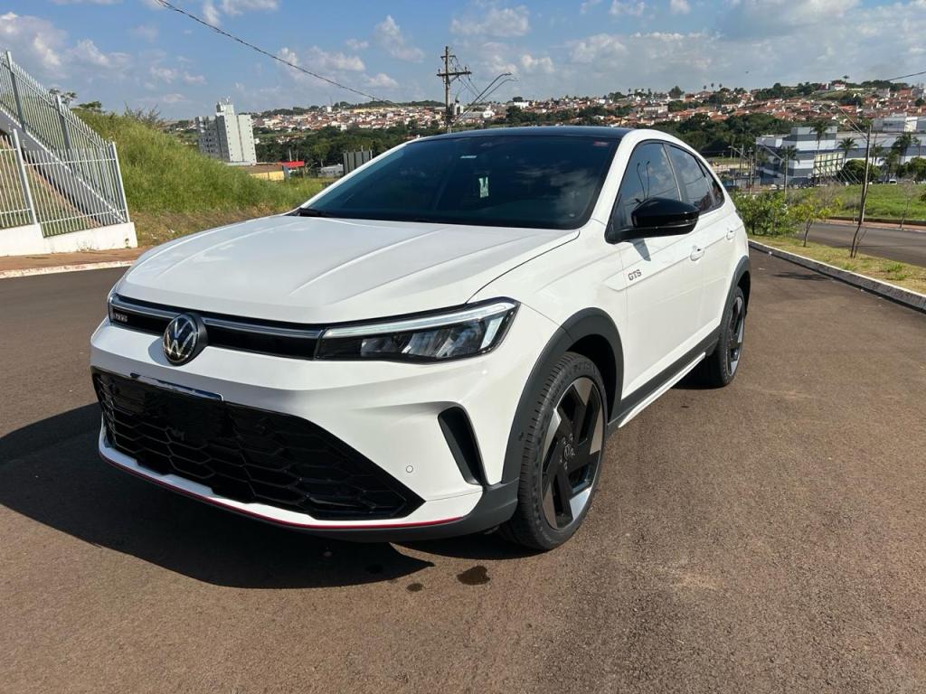 VOLKSWAGEN Nivus