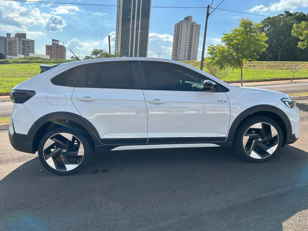 VOLKSWAGEN Nivus - Foto