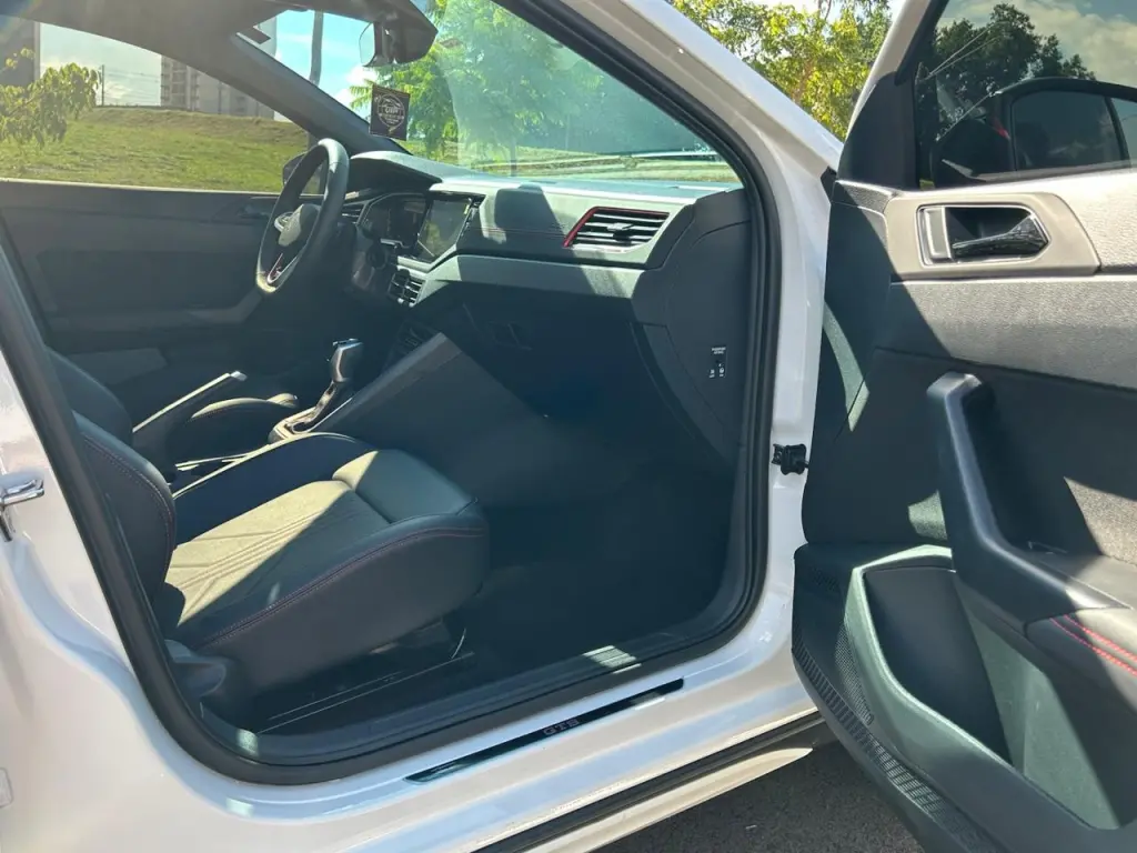 VOLKSWAGEN Nivus - Foto