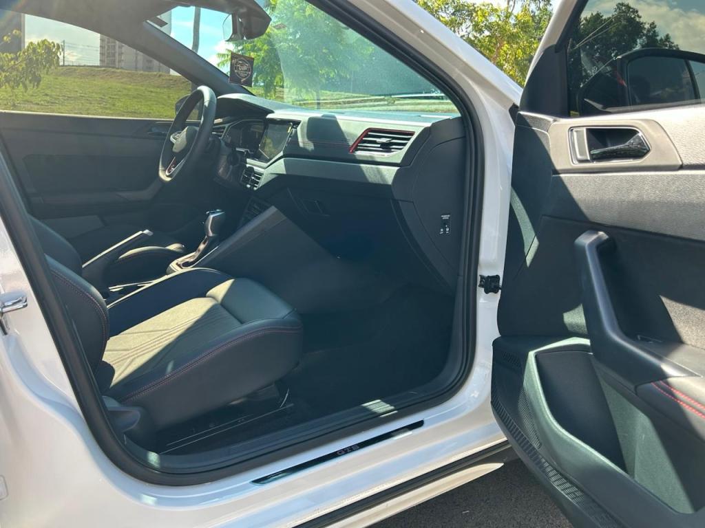 VOLKSWAGEN Nivus - Foto