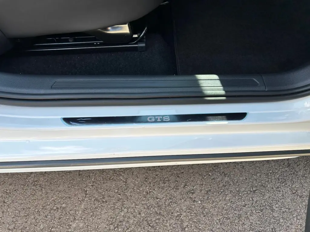 VOLKSWAGEN Nivus - Foto