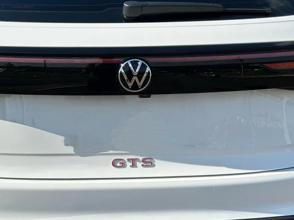 VOLKSWAGEN Nivus - Foto