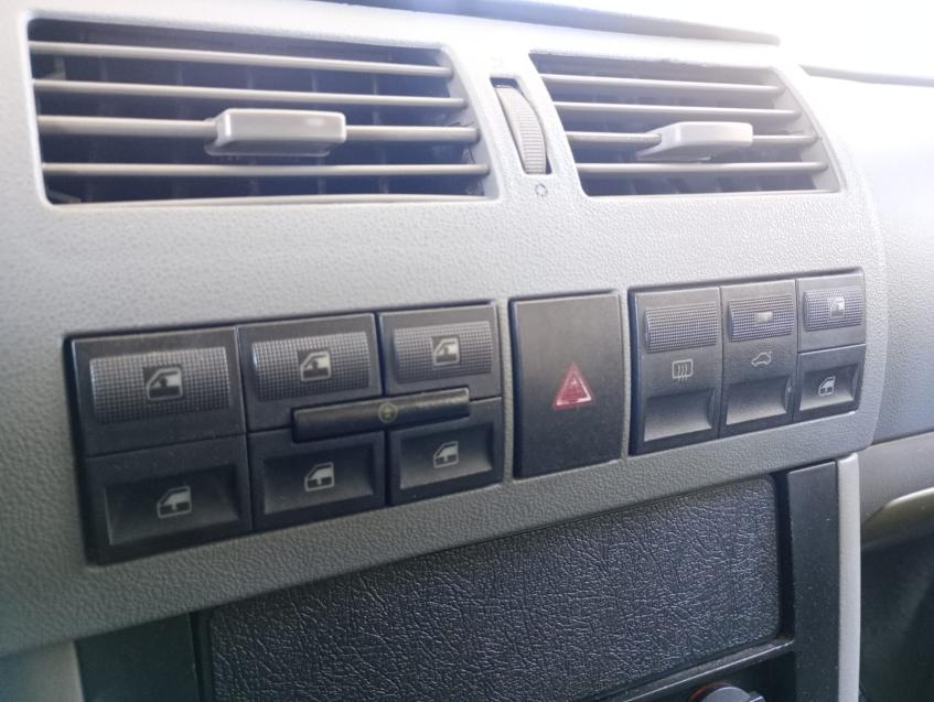 VOLKSWAGEN Parati - Foto