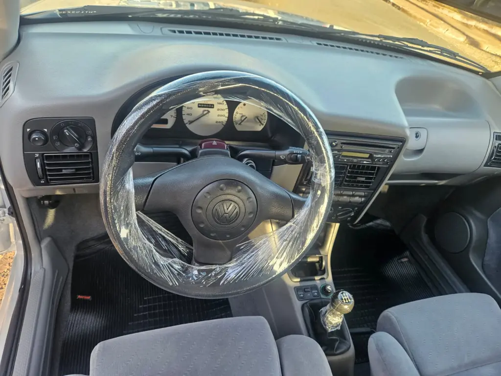 VOLKSWAGEN Parati - Foto