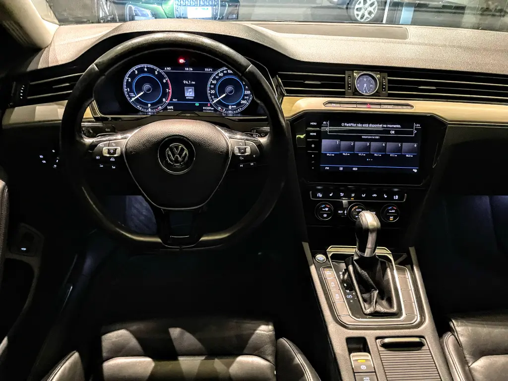 VOLKSWAGEN Passat - Foto