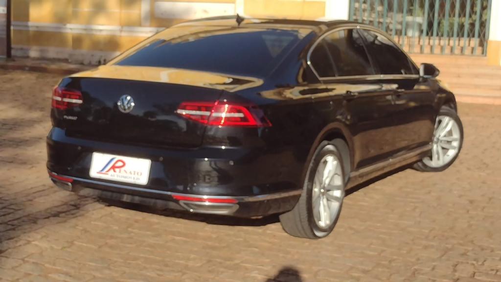 VOLKSWAGEN Passat - Foto