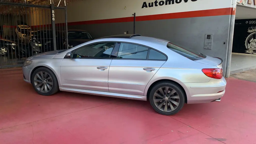 VOLKSWAGEN Passat - Foto