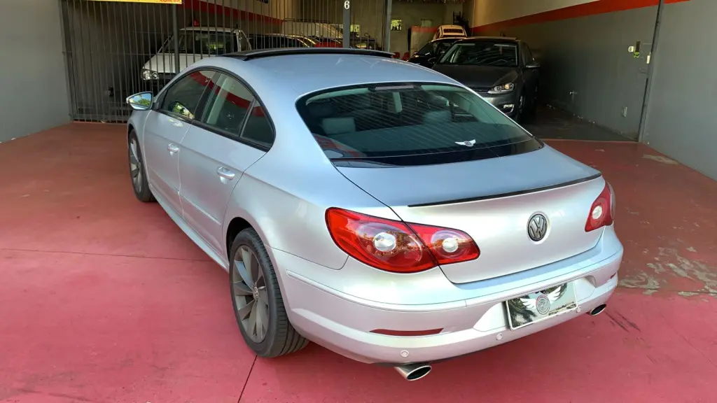 VOLKSWAGEN Passat - Foto