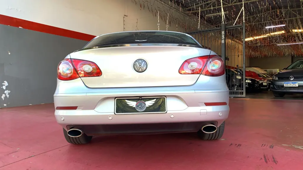 VOLKSWAGEN Passat - Foto