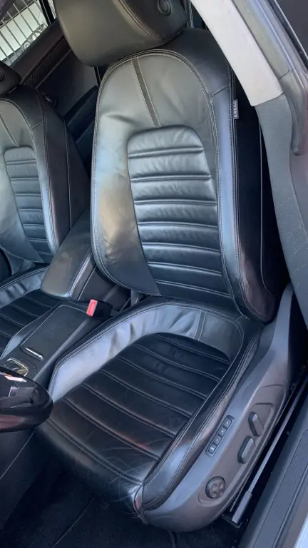 VOLKSWAGEN Passat - Foto