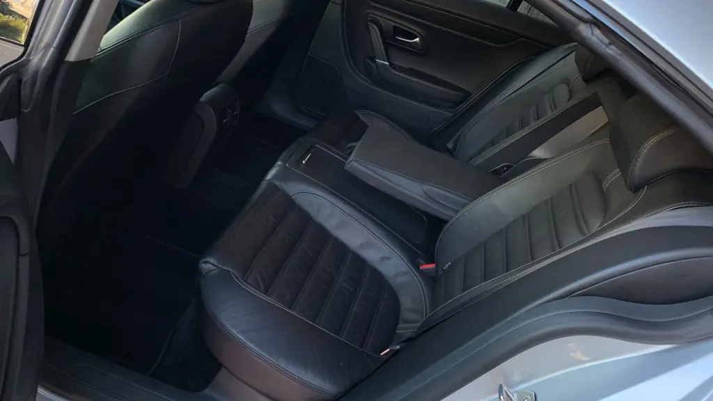 VOLKSWAGEN Passat - Foto