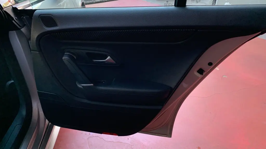 VOLKSWAGEN Passat - Foto