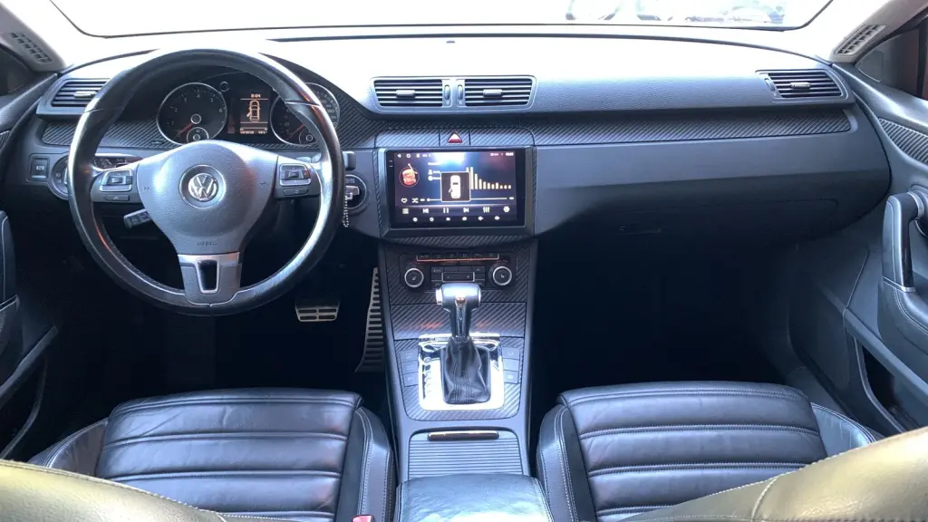 VOLKSWAGEN Passat - Foto