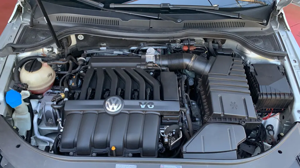 VOLKSWAGEN Passat - Foto