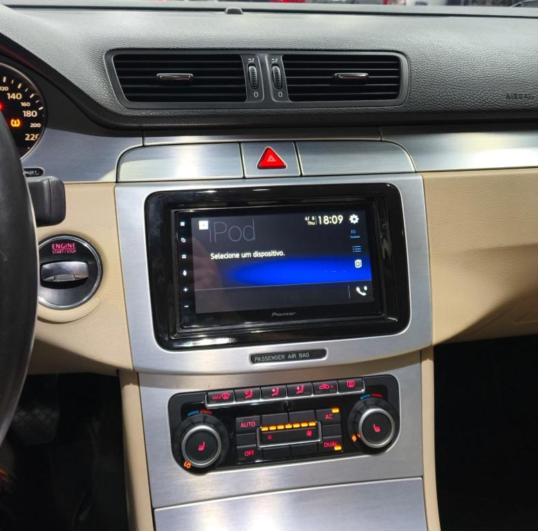 VOLKSWAGEN Passat - Foto