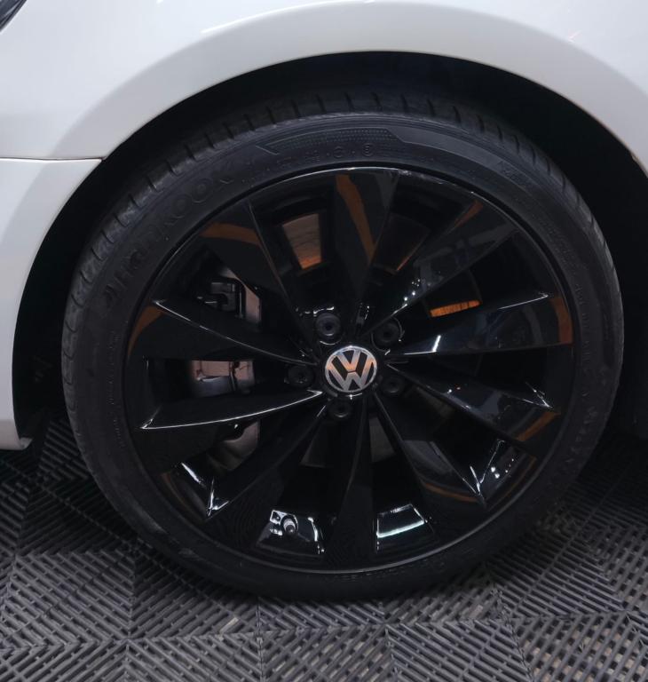 VOLKSWAGEN Passat - Foto