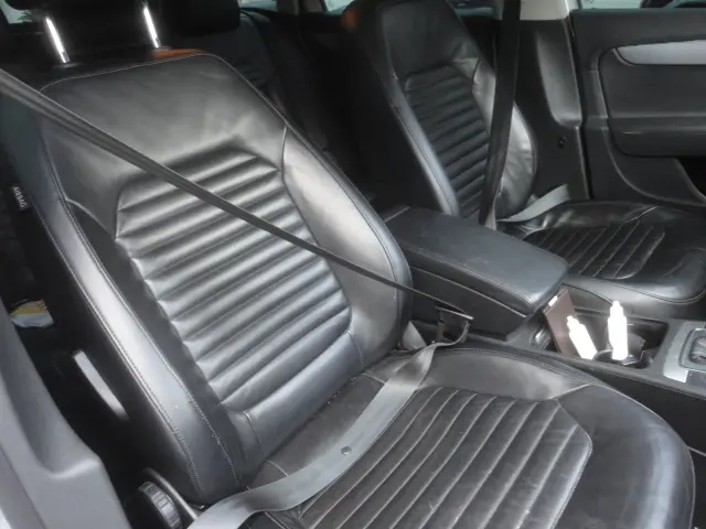 VOLKSWAGEN Passat Variant - Foto