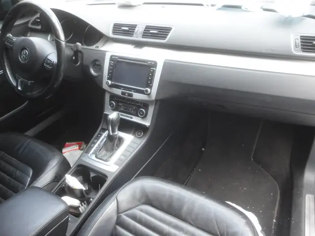 VOLKSWAGEN Passat Variant - Foto