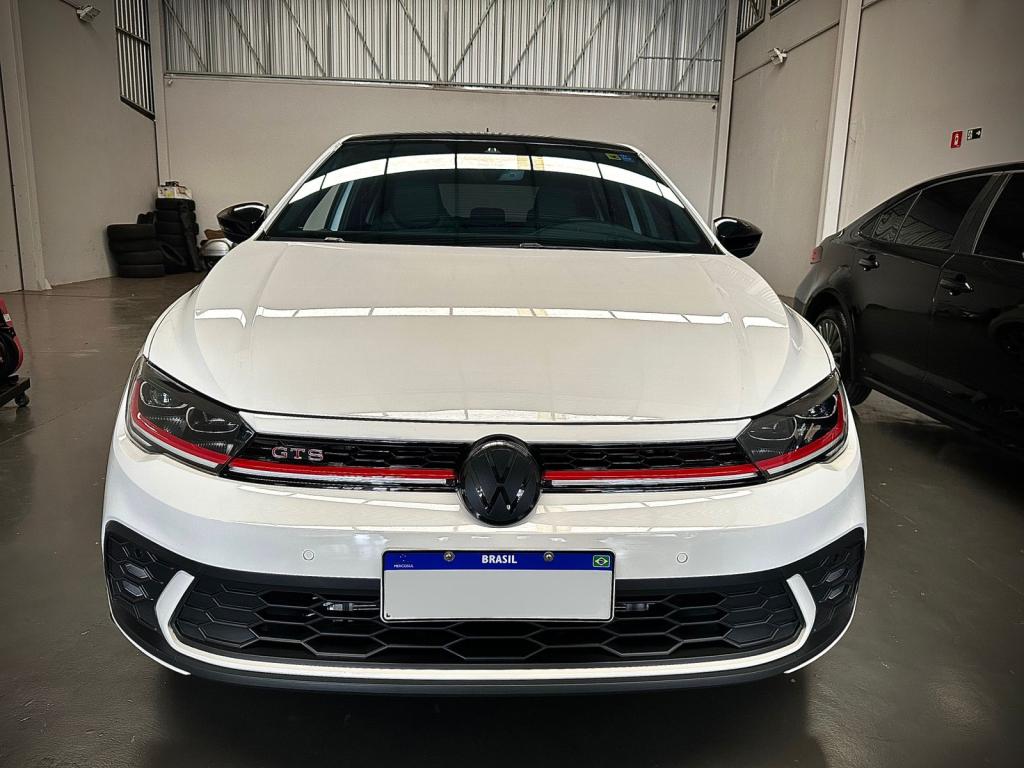 VOLKSWAGEN Polo Hatch - Foto