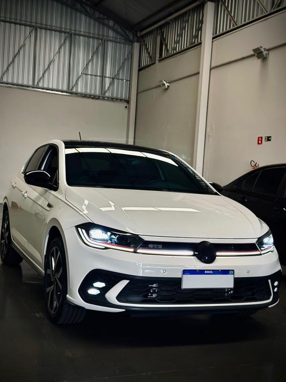 VOLKSWAGEN Polo Hatch - Foto