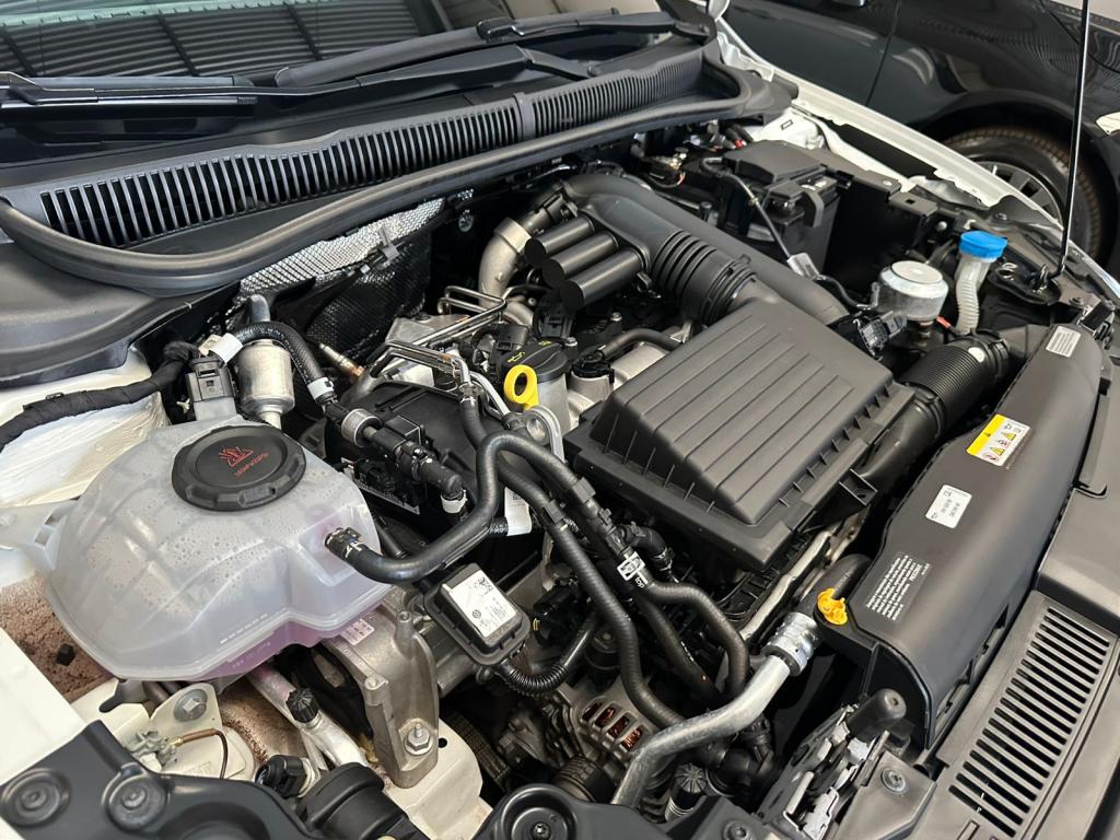 VOLKSWAGEN Polo Hatch - Foto