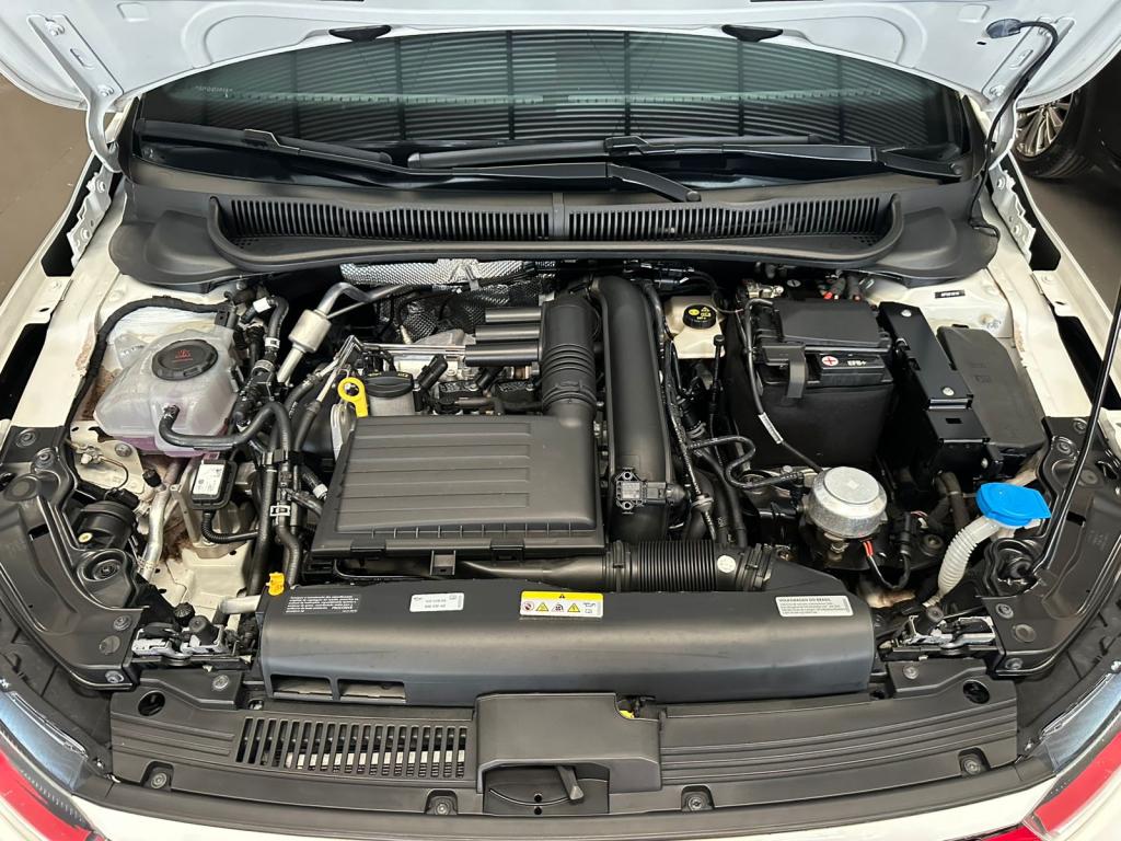 VOLKSWAGEN Polo Hatch - Foto