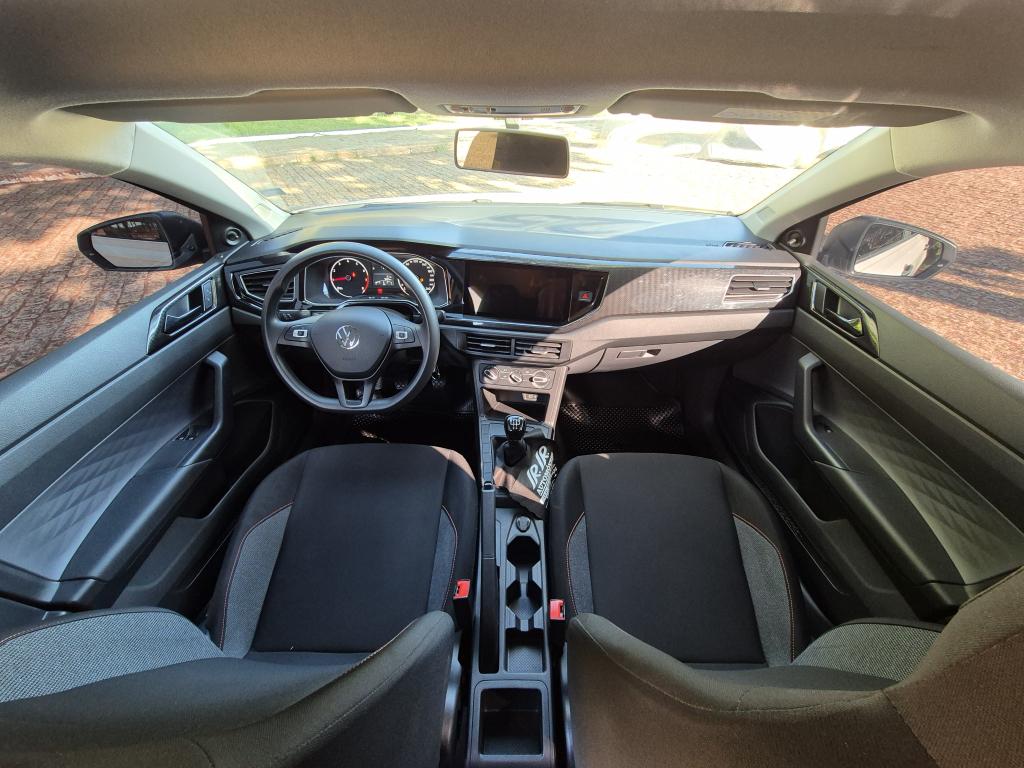 VOLKSWAGEN Polo Hatch - Foto