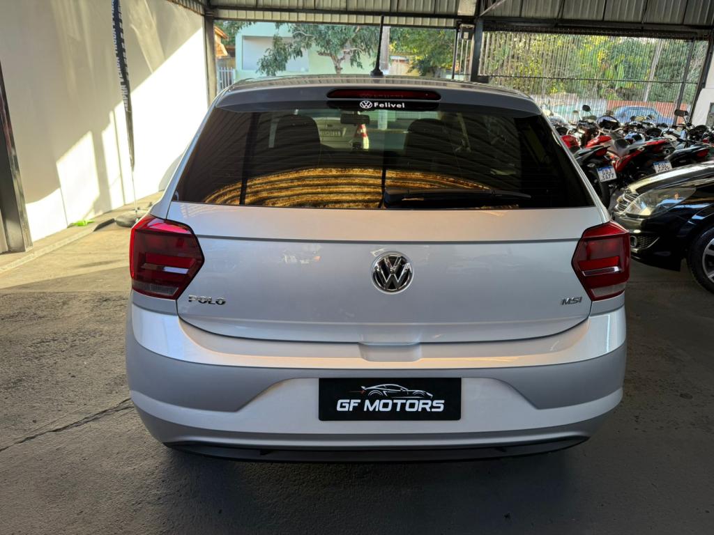 VOLKSWAGEN Polo Hatch - Foto