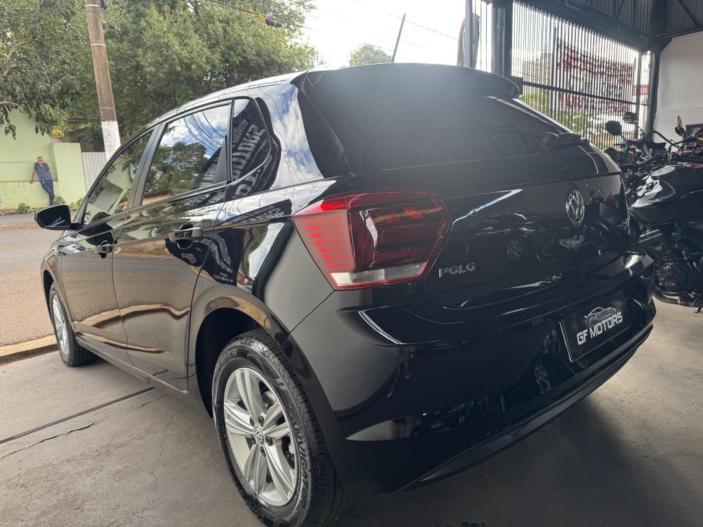 VOLKSWAGEN Polo Hatch - Foto